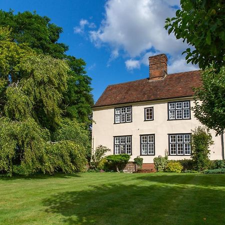 Pounce Hall -Stunning Historic Home In Rural Essex แซฟฟรอนวอลเดน ภายนอก รูปภาพ