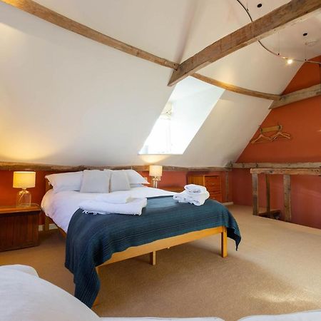 Pounce Hall -Stunning Historic Home In Rural Essex แซฟฟรอนวอลเดน ภายนอก รูปภาพ