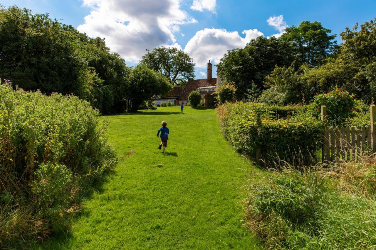 Pounce Hall -Stunning Historic Home In Rural Essex แซฟฟรอนวอลเดน ภายนอก รูปภาพ