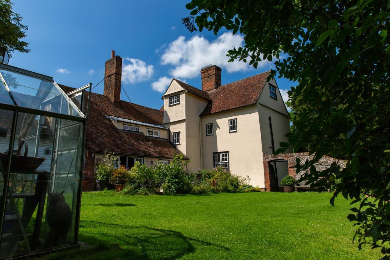 Pounce Hall -Stunning Historic Home In Rural Essex แซฟฟรอนวอลเดน ภายนอก รูปภาพ
