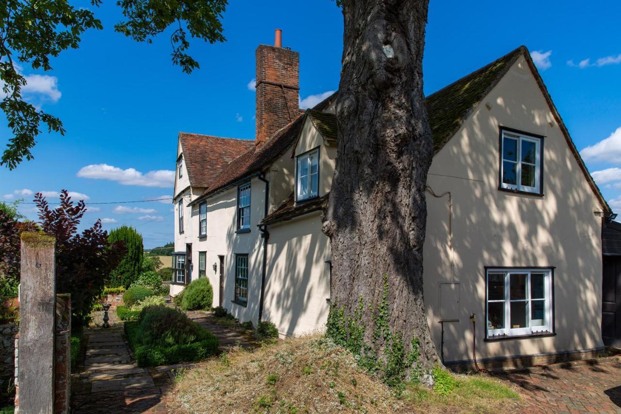 Pounce Hall -Stunning Historic Home In Rural Essex แซฟฟรอนวอลเดน ภายนอก รูปภาพ