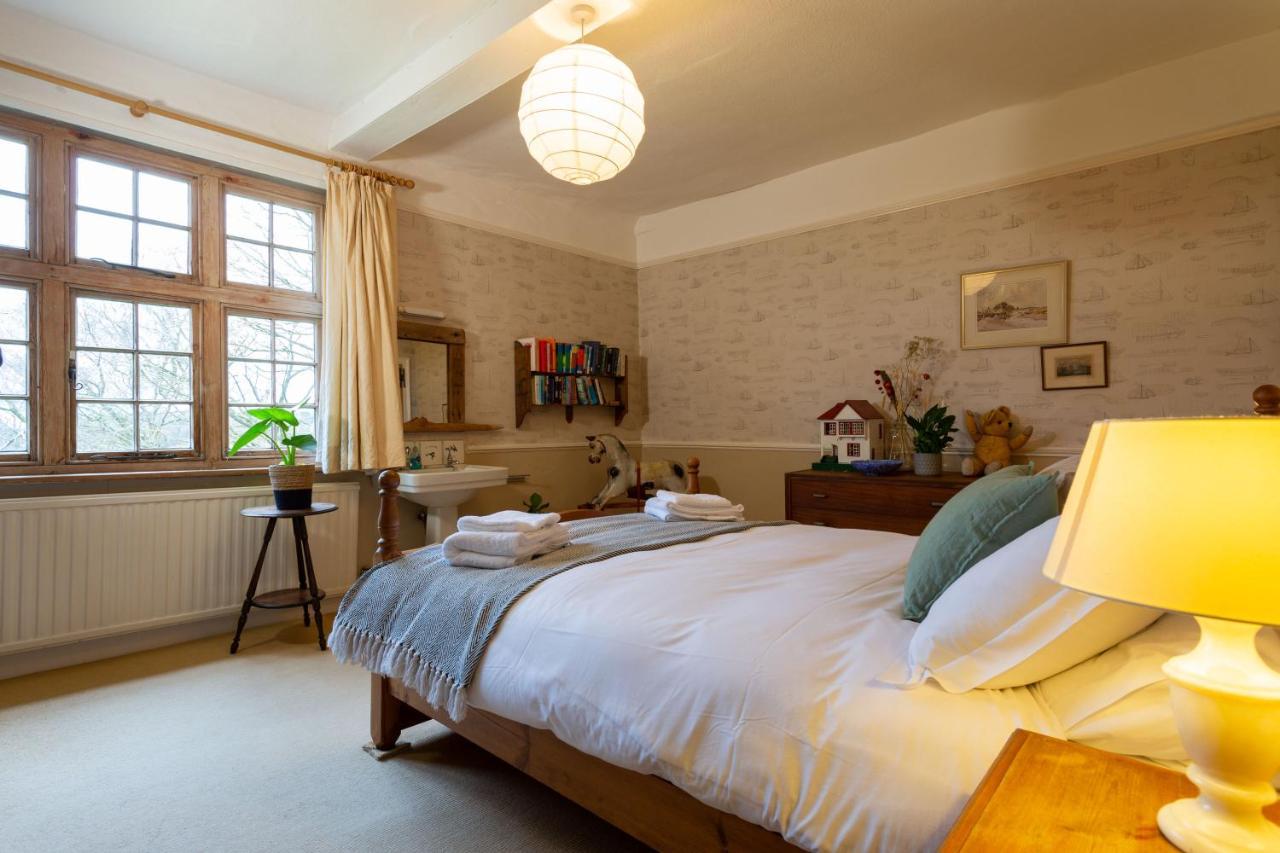 Pounce Hall -Stunning Historic Home In Rural Essex แซฟฟรอนวอลเดน ภายนอก รูปภาพ